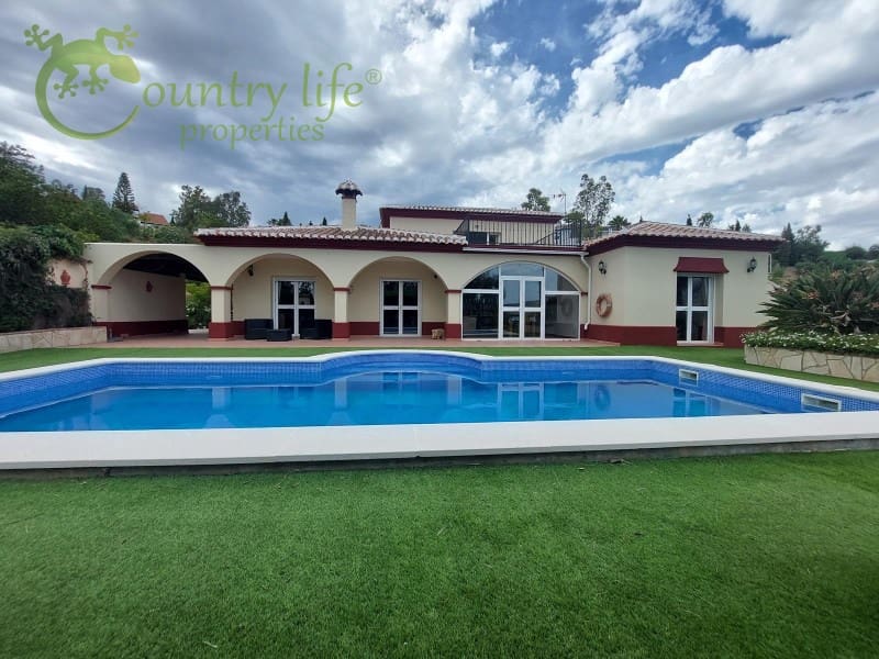 4 slaapkamer Villa te koop in Vinuela - € 625.000 (Ref: 8295633)