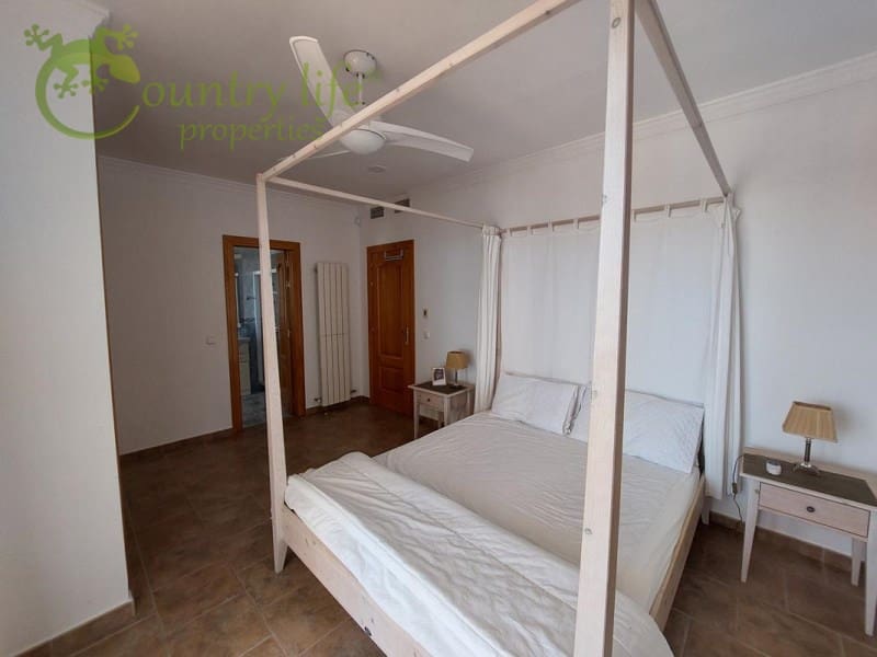 4 soverom Villa til salgs i Periana - € 649 000 (Ref: 8387310)