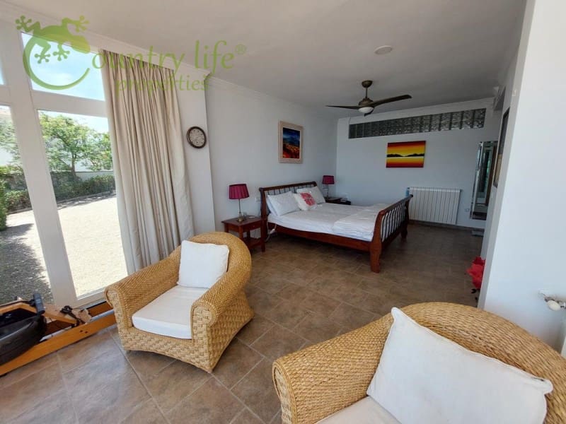 4 soverom Villa til salgs i Periana - € 649 000 (Ref: 8387310)