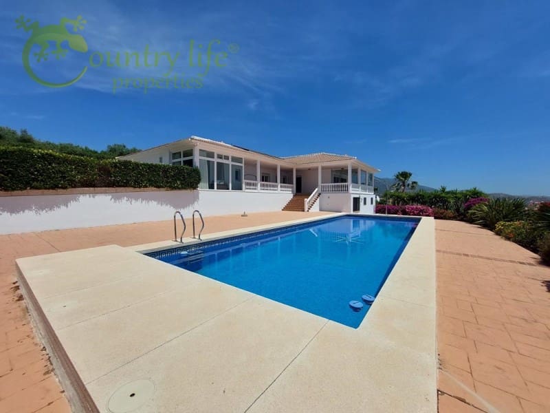 4 soverom Villa til salgs i Periana - € 649 000 (Ref: 8387310)