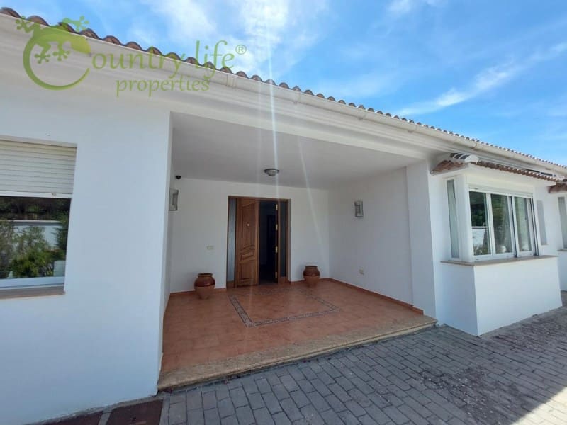 4 soverom Villa til salgs i Periana - € 649 000 (Ref: 8387310)