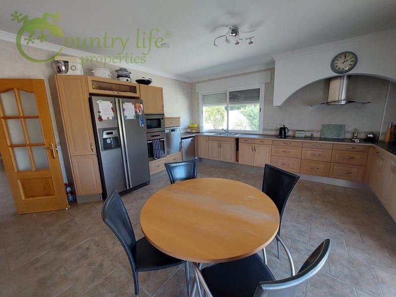 4 soverom Villa til salgs i Periana - € 649 000 (Ref: 8387310)