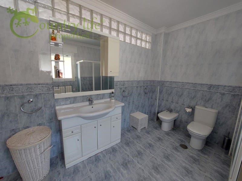 4 soverom Villa til salgs i Periana - € 649 000 (Ref: 8387310)