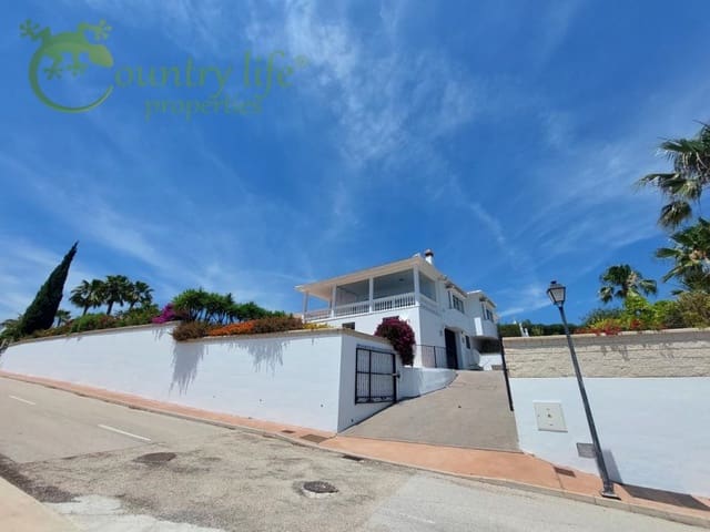 4 soverom Villa til salgs i Periana - € 649 000 (Ref: 8387310)