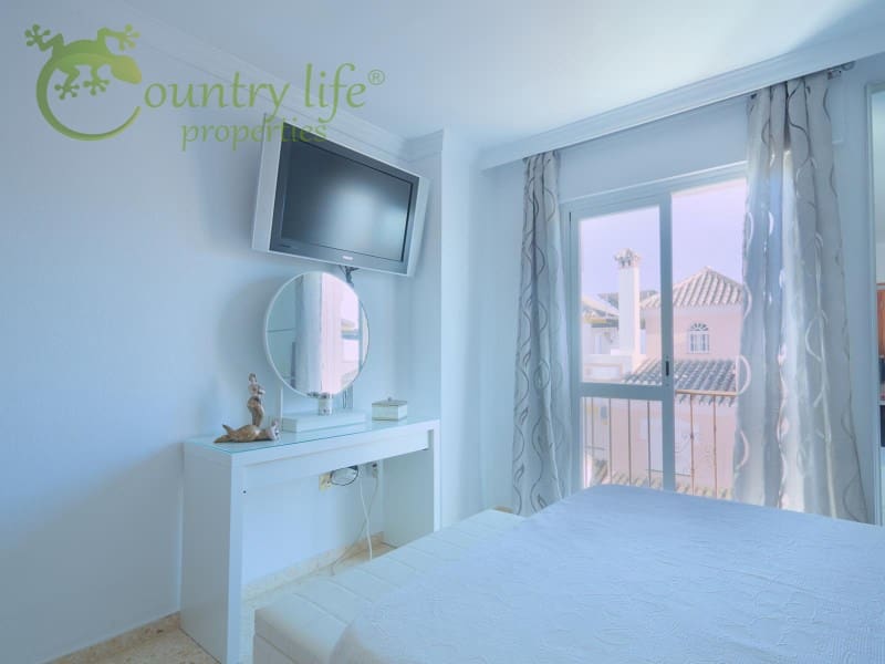 3 soverom Kjedet enebolig til salgs i Torre del Mar - € 430 000 (Ref: 8487852)