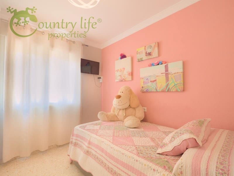 3 soverom Kjedet enebolig til salgs i Torre del Mar - € 430 000 (Ref: 8487852)