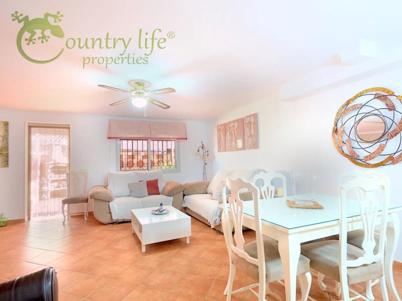 3 soverom Kjedet enebolig til salgs i Torre del Mar - € 430 000 (Ref: 8487852)