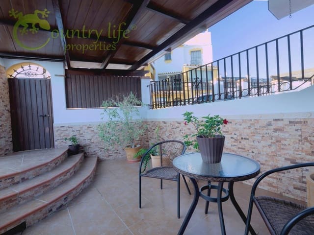 3 soveværelse Semi-Rækkehus til salg i Torre del Mar, Vélez-Málaga - € 430.000 (Ref: 8487852)