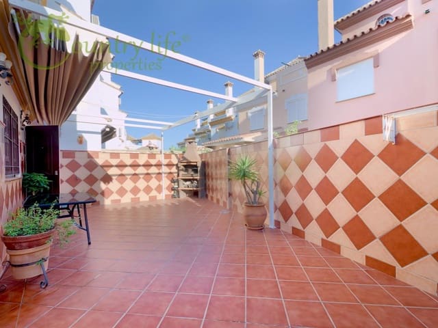 3 soveværelse Semi-Rækkehus til salg i Torre del Mar, Vélez-Málaga - € 430.000 (Ref: 8487852)