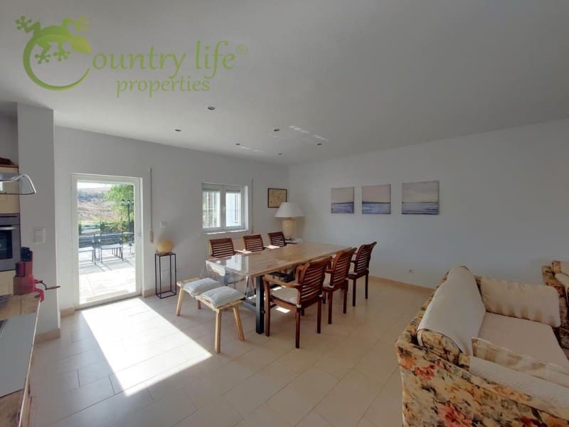 3 slaapkamer Villa te koop in Vinuela - € 590.000 (Ref: 8565419)