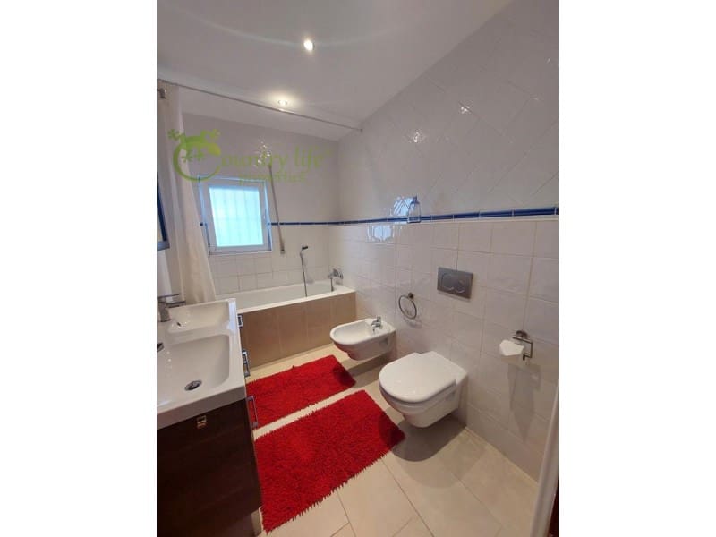 3 slaapkamer Villa te koop in Vinuela - € 590.000 (Ref: 8565419)