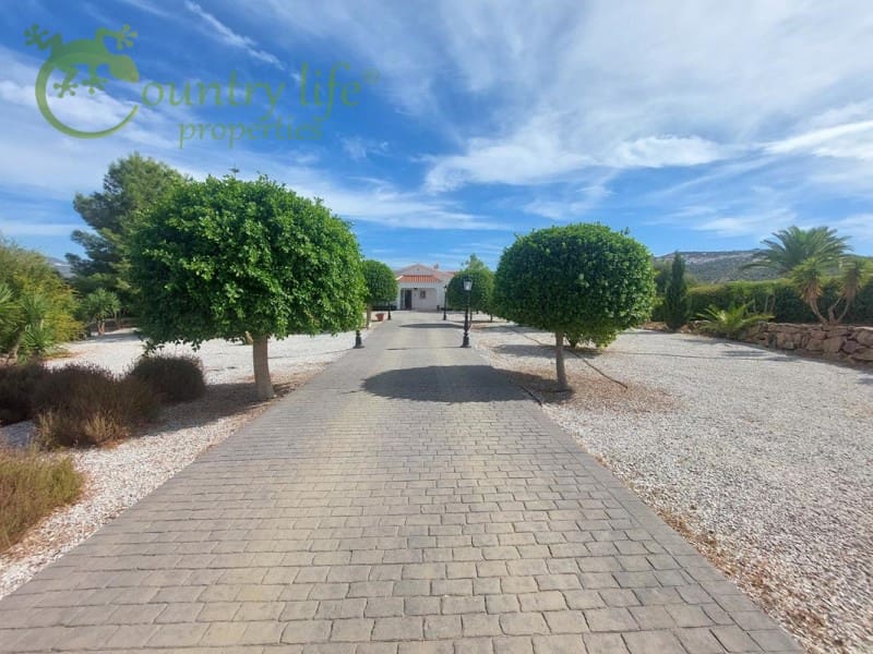 3 slaapkamer Villa te koop in Vinuela - € 590.000 (Ref: 8565419)