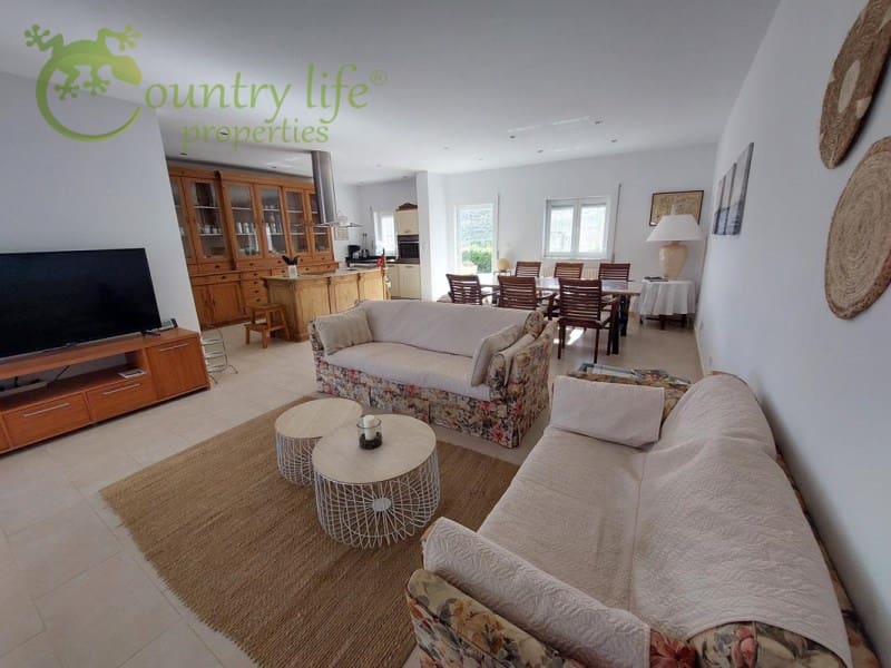 3 slaapkamer Villa te koop in Vinuela - € 590.000 (Ref: 8565419)