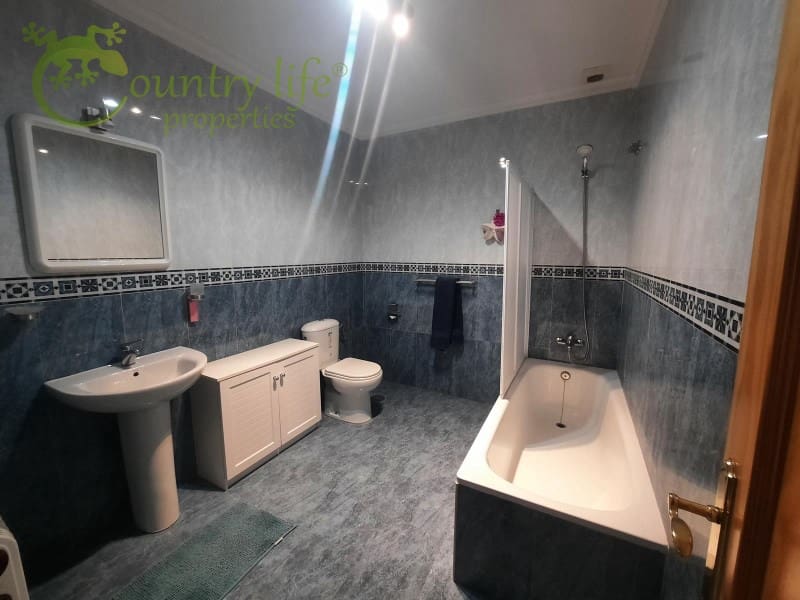 4 soverom Villa til salgs i Alcaucin - € 369 000 (Ref: 8595514)