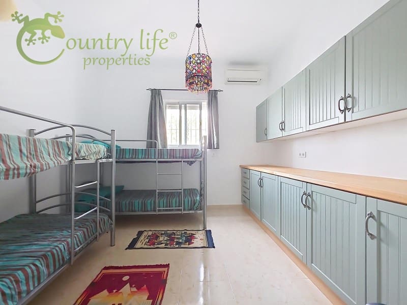 4 soverom Villa til salgs i Alcaucin - € 369 000 (Ref: 8595514)