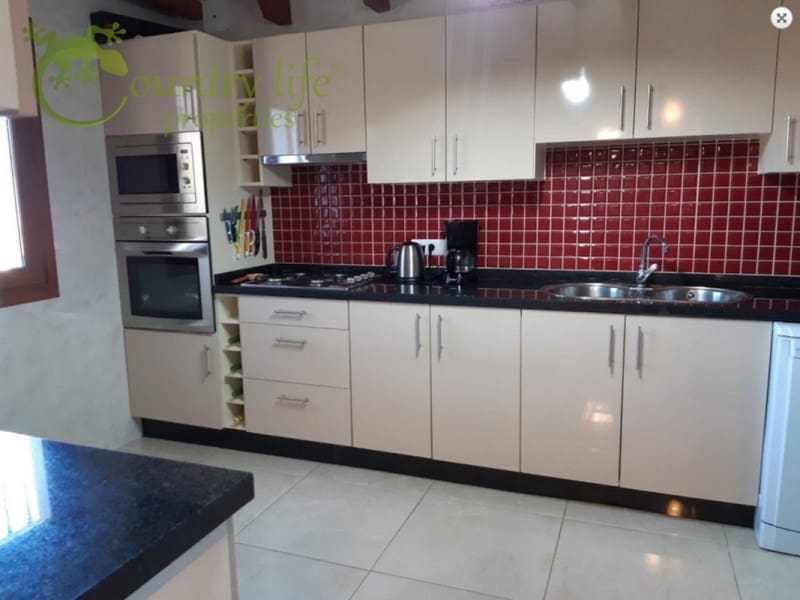 5 bedroom Villa for sale in Iznate - € 545,000 (Ref: 8708215)