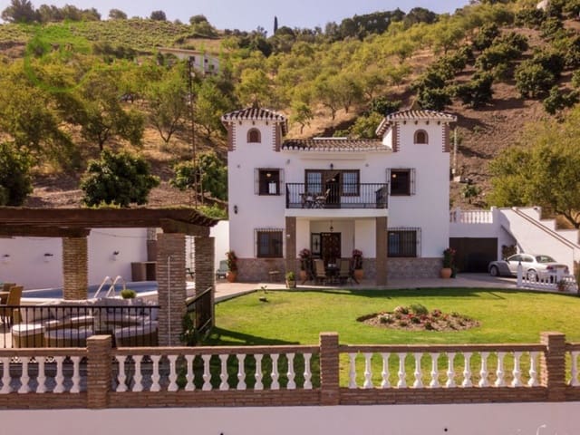 5 sypialnia Willa na sprzedaż w Iznate - 545 000 € (Ref: 8708215)