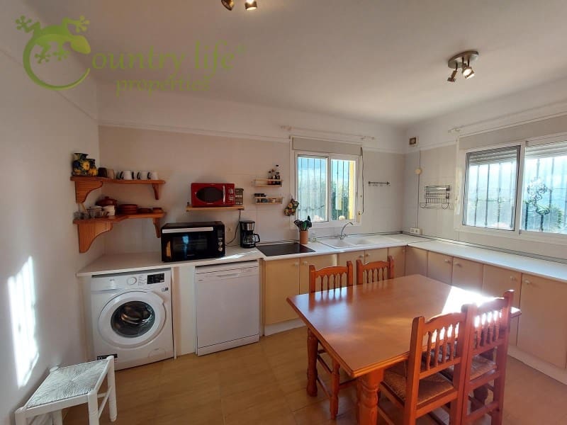 2 chambre Villa/Maison à vendre à Alcaucin - 285 000 € (Ref: 8737897)