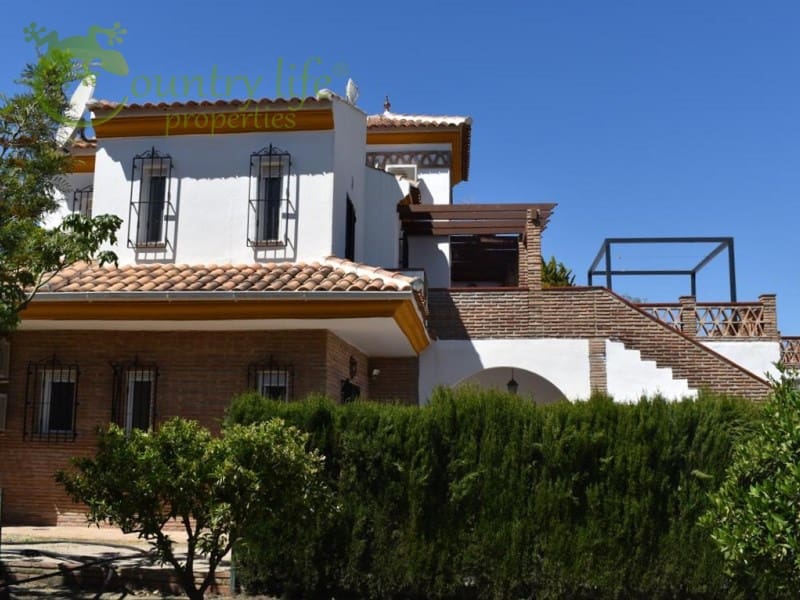 3 bedroom Villa for sale in Vinuela - € 540,000 (Ref: 8751227)