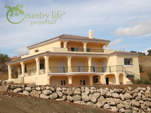 6 slaapkamer Villa te koop in Viñuela - € 565.000 (Ref: 8758294)
