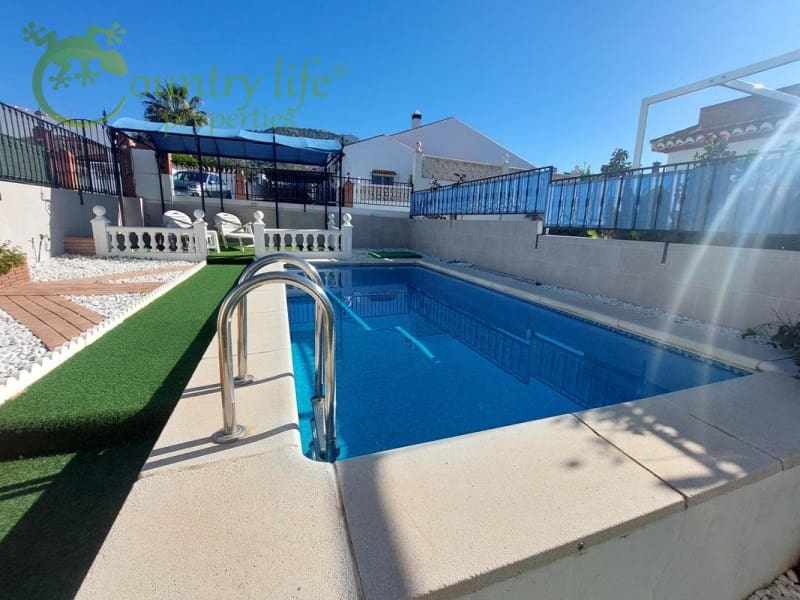 2 bedroom Apartment for sale in Alcaucin - € 169,000 (Ref: 8813995)