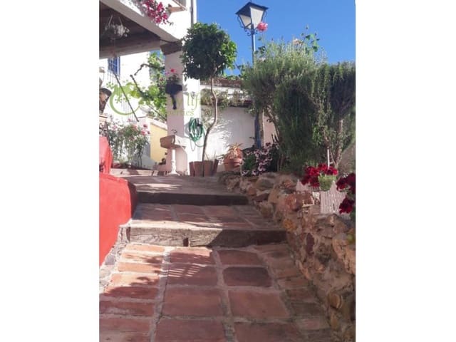 6 soveværelse Finca/Landehus til salg i Comares - € 324.500 (Ref: 8889308)