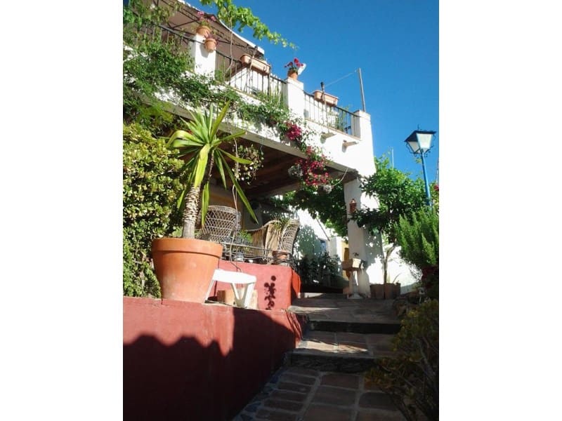 6 soveværelse Finca/Landehus til salg i Comares - € 324.500 (Ref: 8889308)