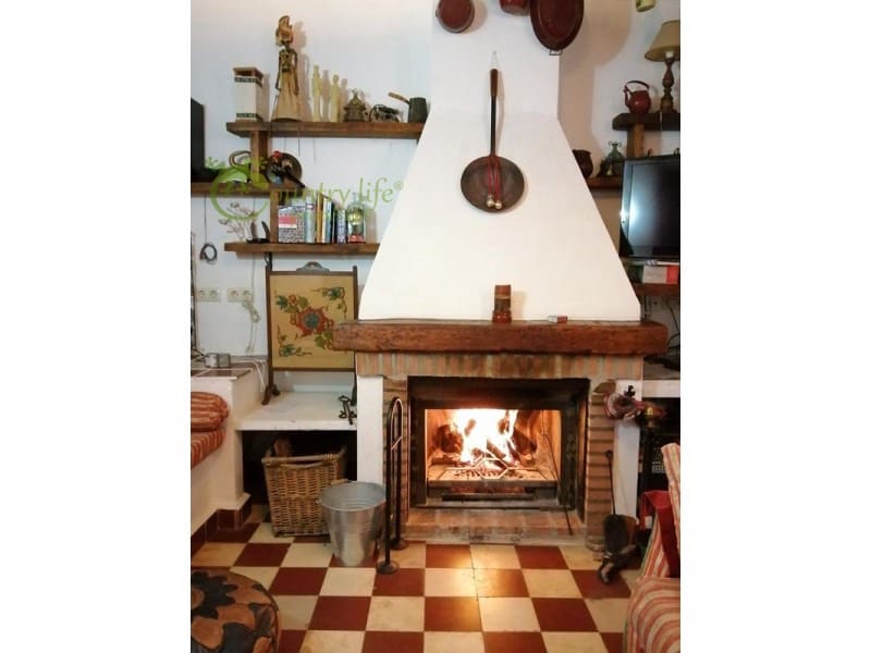6 soveværelse Finca/Landehus til salg i Comares - € 324.500 (Ref: 8889308)