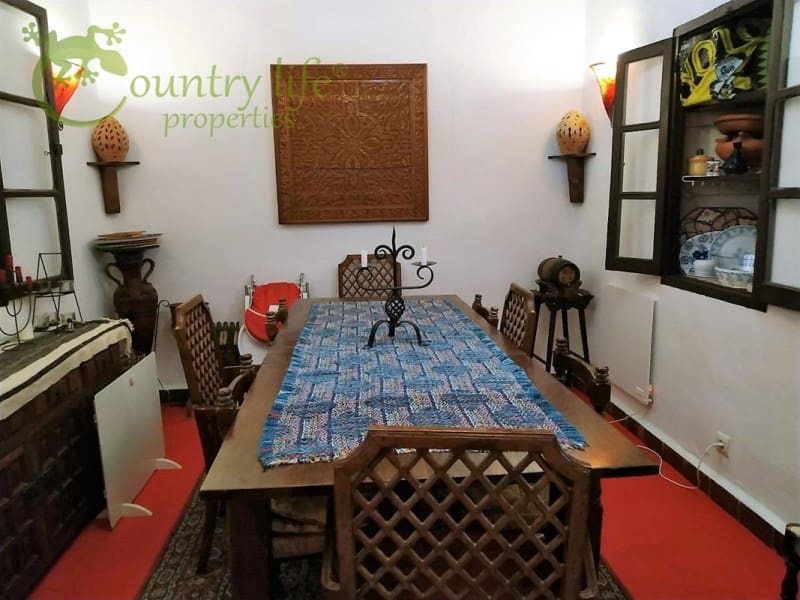 6 soveværelse Finca/Landehus til salg i Comares - € 324.500 (Ref: 8889308)