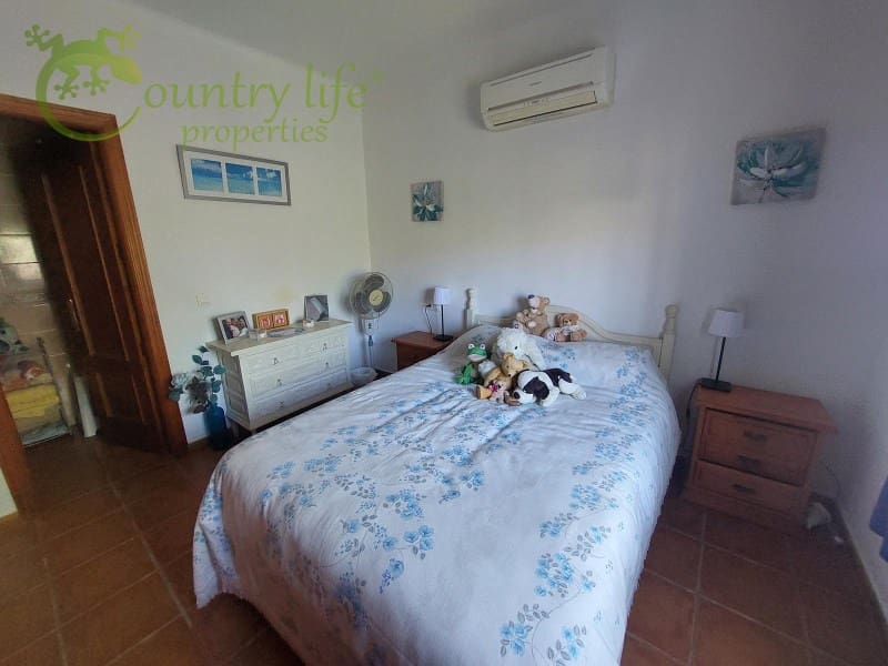 2 sypialnia Willa na sprzedaż w Alcaucin - 245 000 € (Ref: 8915650)