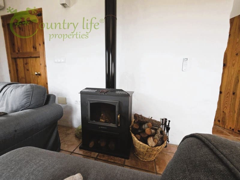 2 slaapkamer Villa te koop in Canillas de Aceituno - € 229.000 (Ref: 8979676)