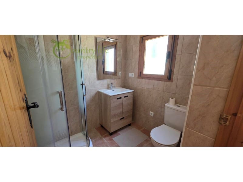 2 slaapkamer Villa te koop in Canillas de Aceituno - € 229.000 (Ref: 8979676)