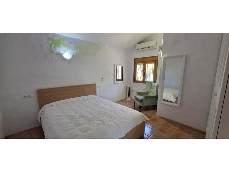 2 slaapkamer Villa te koop in Canillas de Aceituno - € 229.000 (Ref: 8979676)