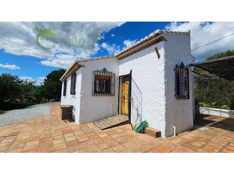 2 slaapkamer Villa te koop in Canillas de Aceituno - € 229.000 (Ref: 8979676)