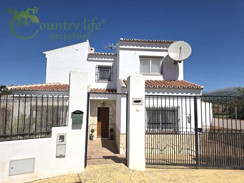 4 soveværelse Villa til salg i Alcaucin - € 335.000 (Ref: 9020940)