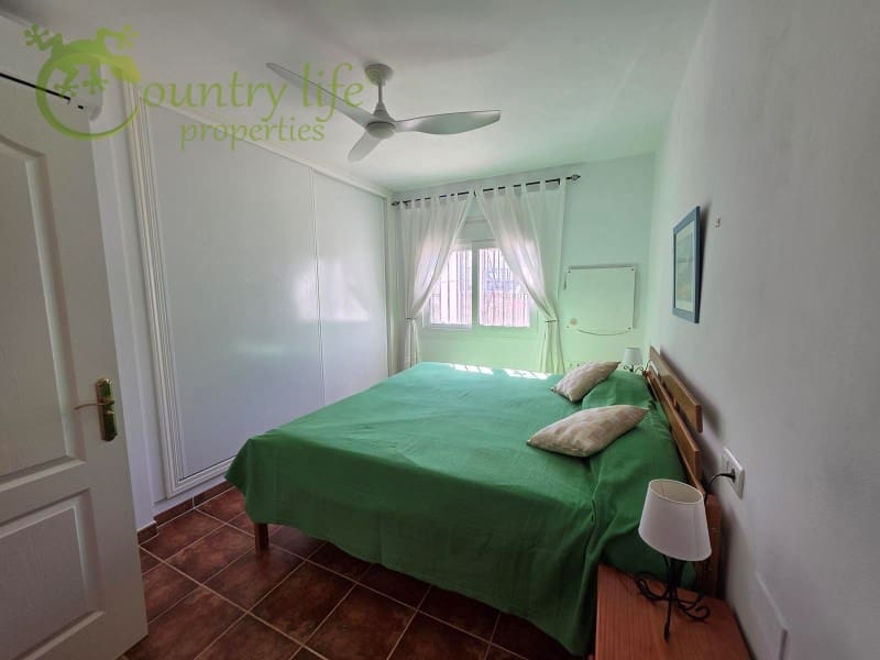 4 soveværelse Villa til salg i Alcaucin - € 335.000 (Ref: 9020940)