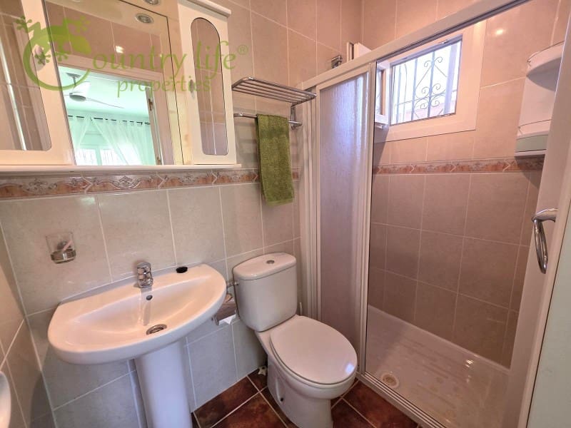 4 soveværelse Villa til salg i Alcaucin - € 335.000 (Ref: 9020940)