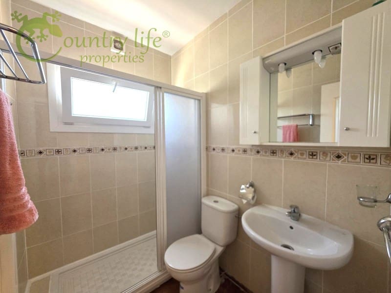 4 soveværelse Villa til salg i Alcaucin - € 335.000 (Ref: 9020940)