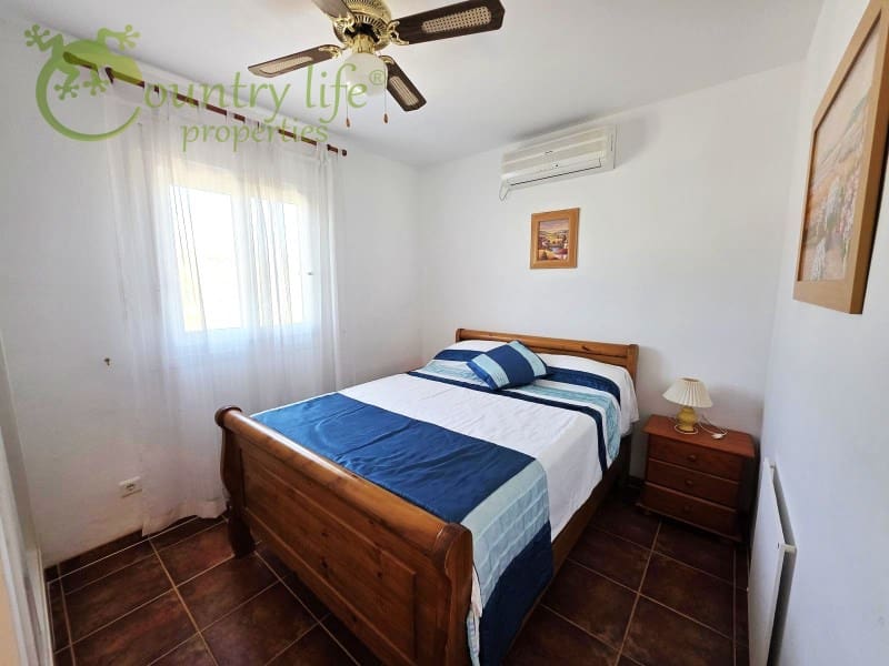 4 soveværelse Villa til salg i Alcaucin - € 335.000 (Ref: 9020940)