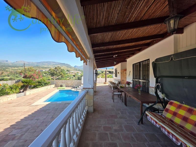 4 soveværelse Villa til salg i Alcaucin - € 335.000 (Ref: 9020940)