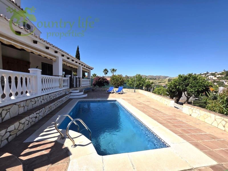 4 soveværelse Villa til salg i Alcaucin - € 335.000 (Ref: 9020940)