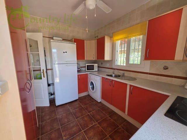 4 sypialnia Willa na sprzedaż w Alcaucín - 335 000 € (Ref: 9020940)