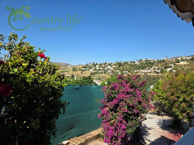 4 soveværelse Villa til salg i Alcaucin - € 335.000 (Ref: 9020940)