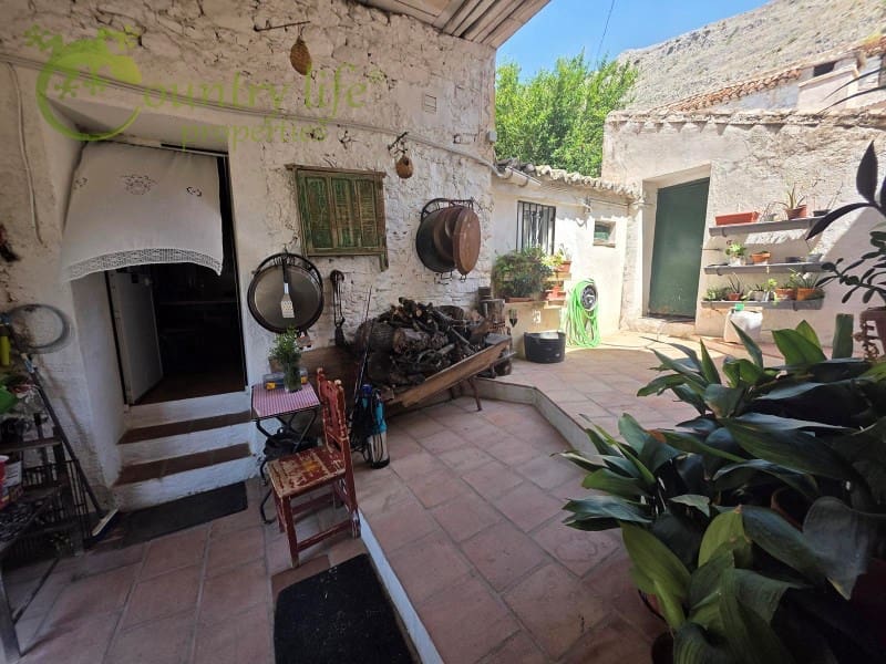 5 bedroom Finca/Country House for sale in Periana - € 395,000 (Ref: 9106777)