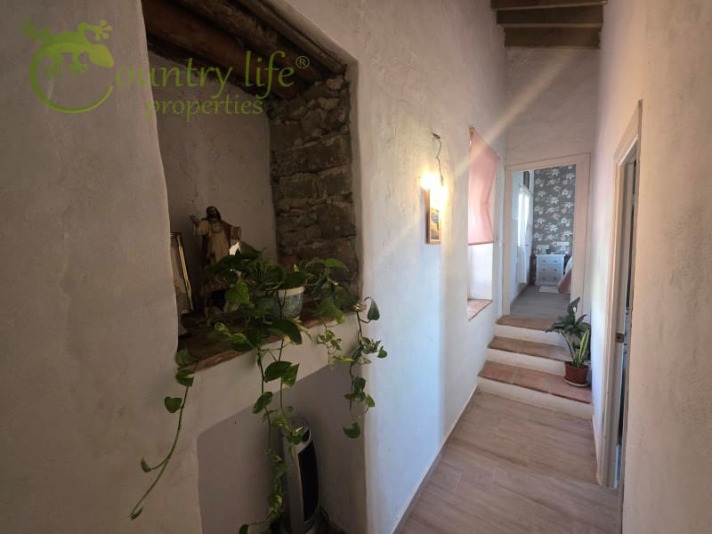 5 bedroom Finca/Country House for sale in Periana - € 395,000 (Ref: 9106777)