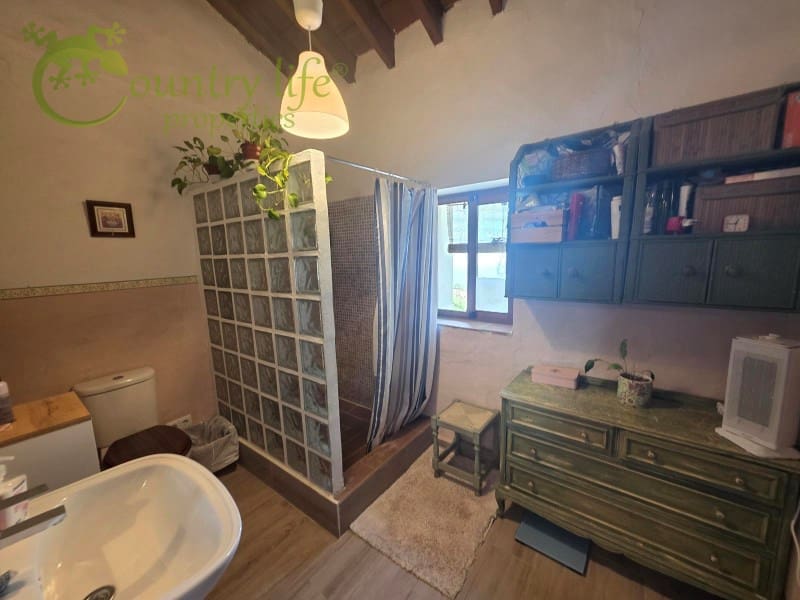 5 bedroom Finca/Country House for sale in Periana - € 395,000 (Ref: 9106777)