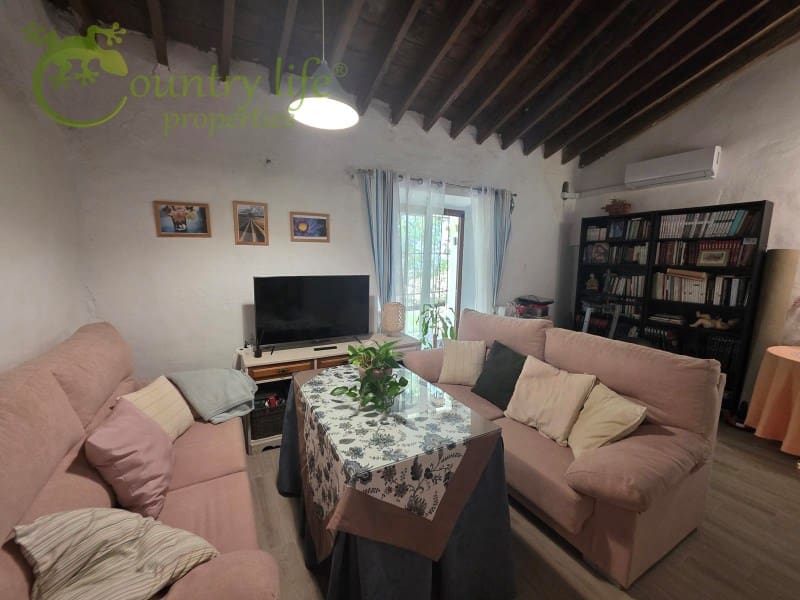 5 bedroom Finca/Country House for sale in Periana - € 395,000 (Ref: 9106777)