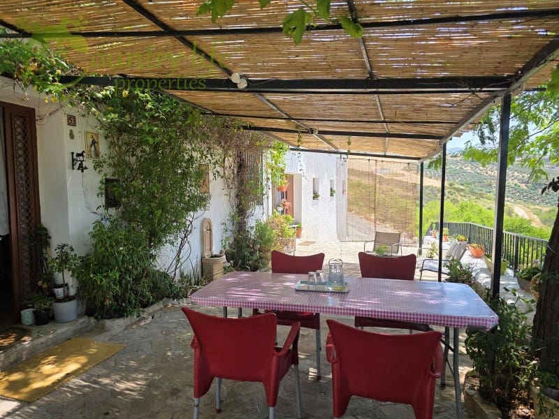 5 bedroom Finca/Country House for sale in Periana - € 395,000 (Ref: 9106777)