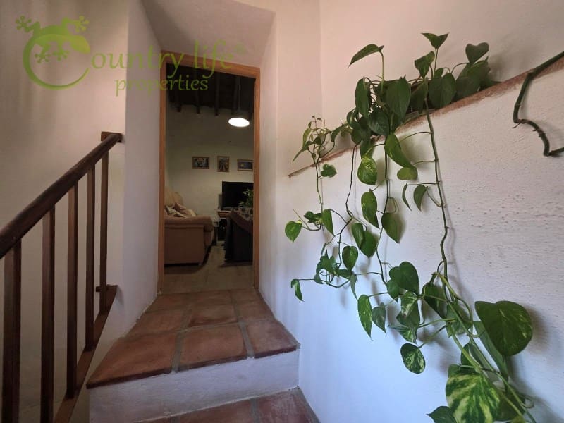 5 bedroom Finca/Country House for sale in Periana - € 395,000 (Ref: 9106777)