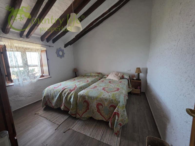 5 bedroom Finca/Country House for sale in Periana - € 395,000 (Ref: 9106777)